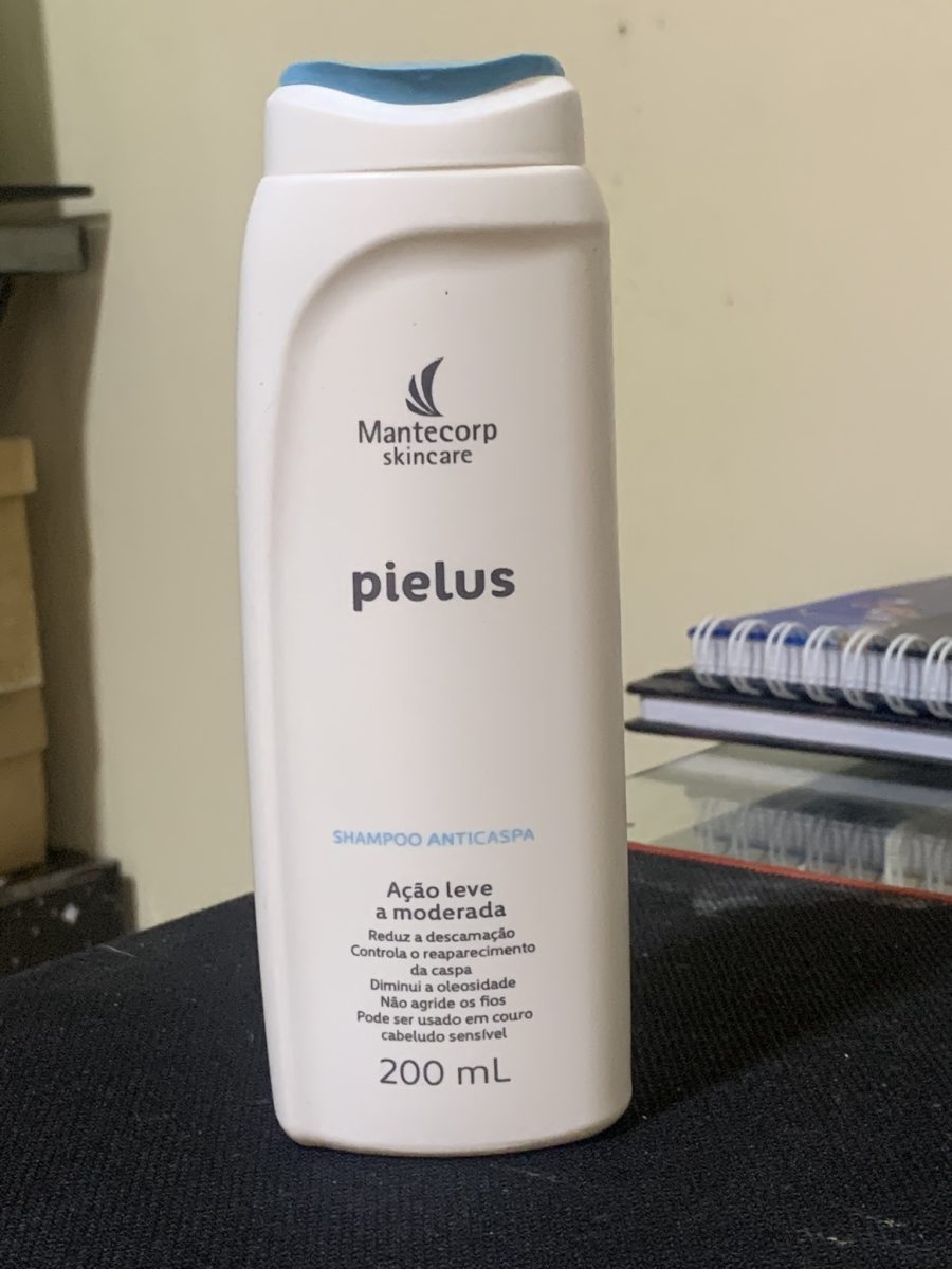 Mantecorp Skincare Pielus Shampoo Anticaspa 200ml